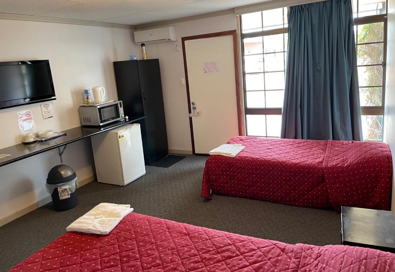 Paringa Hotel Motel Renmark Exterior photo