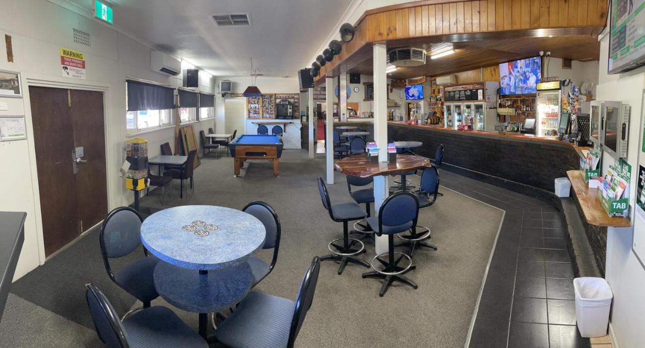 Paringa Hotel Motel Renmark Exterior photo